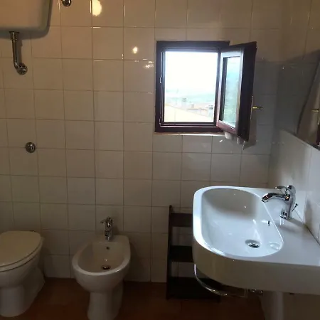 Mimosa Apartment *